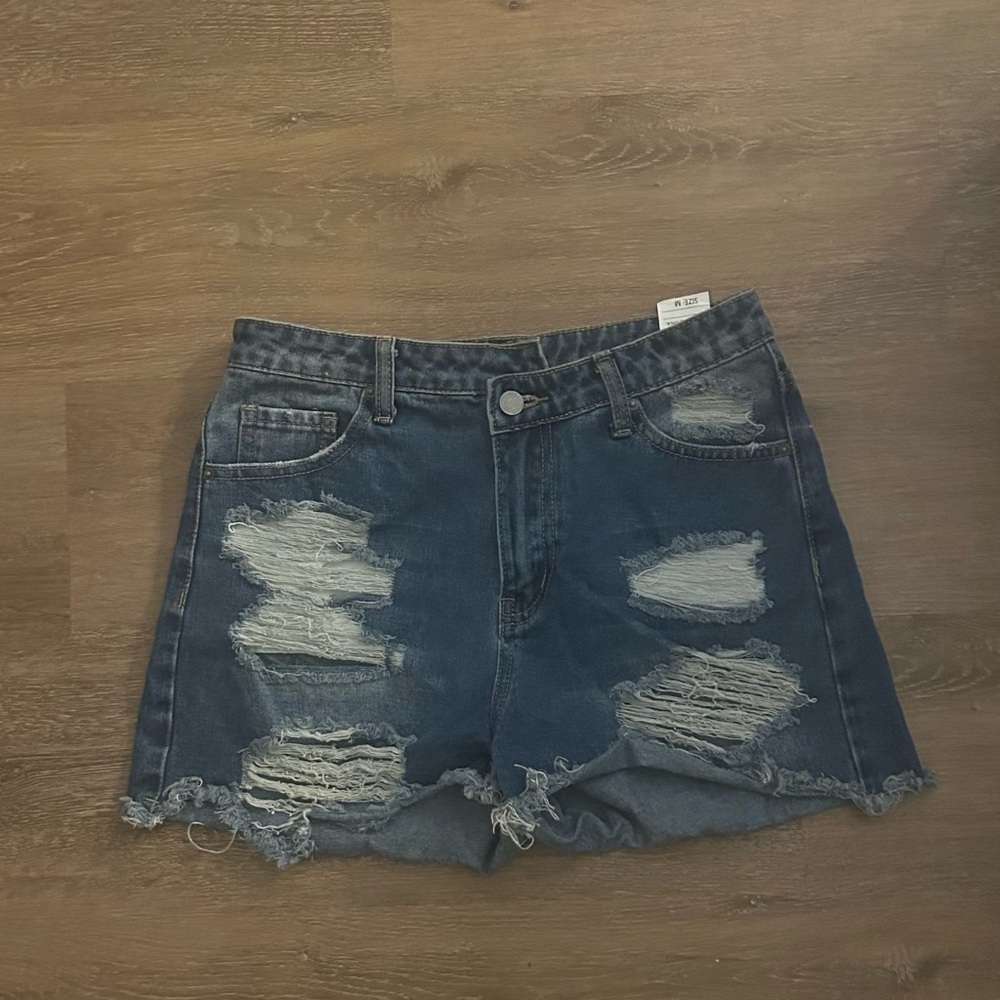 “Jeans” ripped jean shorts